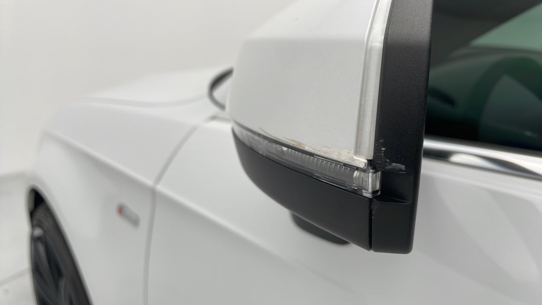 Side Mirrors Housing LHS Scratch