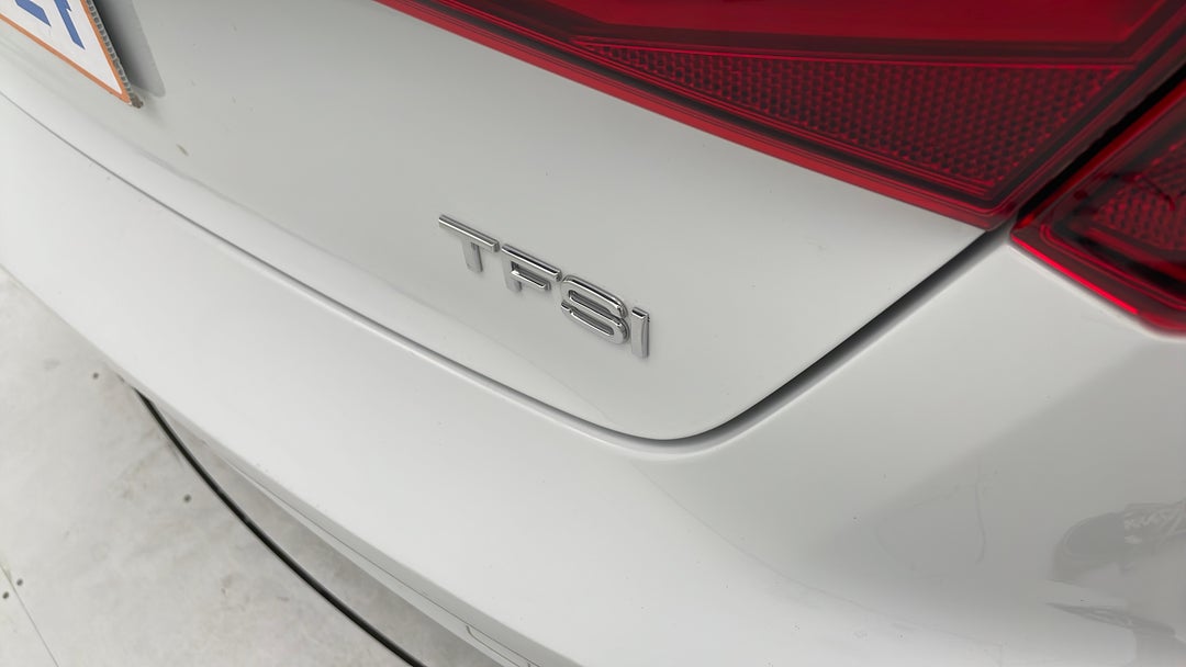 Badge (Boot Right Side)