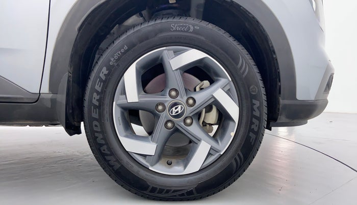 2019 Hyundai VENUE 1.0L Turbo GDI SX(O) MT, Petrol, Manual, 9,942 km, Right Front Tyre