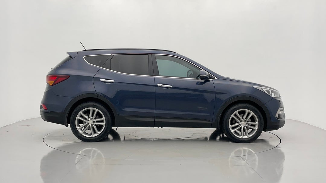 2016 Hyundai Santa Fe Highlander Crdi (4x4), Automatic, 102677 km, Right Side View