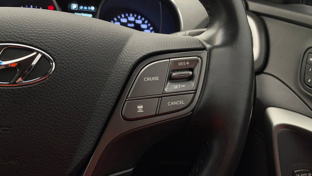 2016 Hyundai Santa Fe Highlander Crdi (4x4), Automatic, 102677 km, Cruise Control