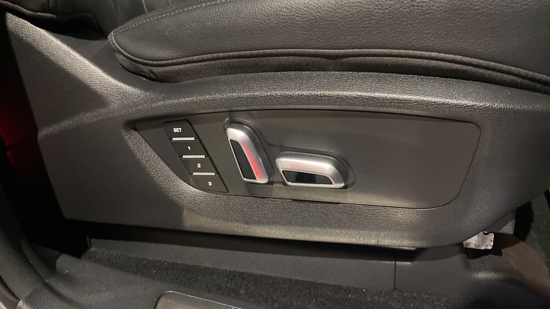 2021 Haval H9 Ultra, Automatic, 41932 km, Drivers Side Adjustment Panel