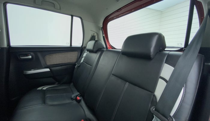 2015 Maruti Wagon R 1.0 VXI, Petrol, Manual, 49,196 km, Right Side Rear Door Cabin