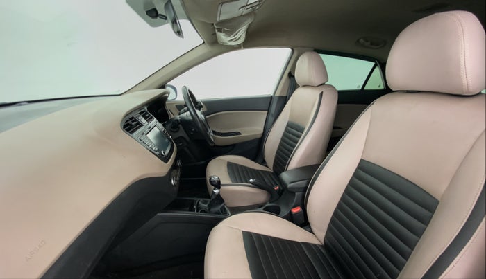 2016 Hyundai Elite i20 ASTA 1.2 (O), Petrol, Manual, 37,337 km, Right Side Front Door Cabin