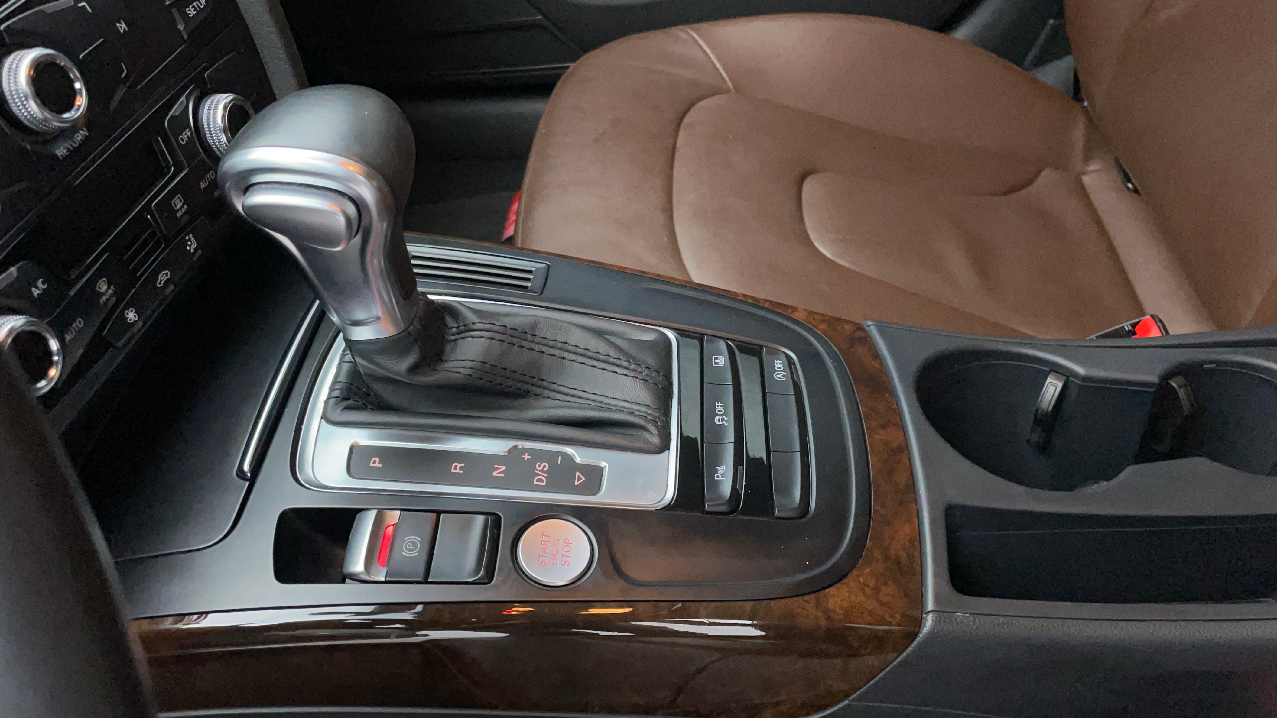 Audi A4-Gear Lever