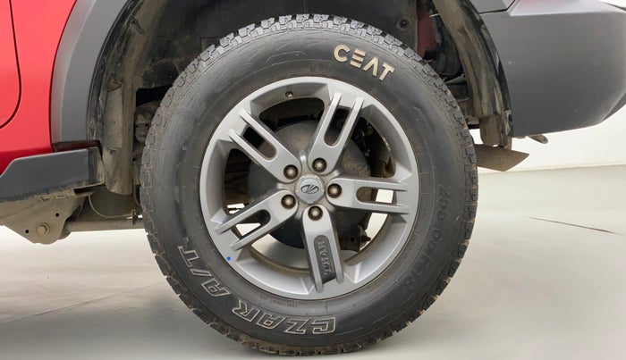 2020 Mahindra Thar LX  P 4WD AT CONVERTIBLE, Petrol, Automatic, 22,131 km, Left Rear Wheel