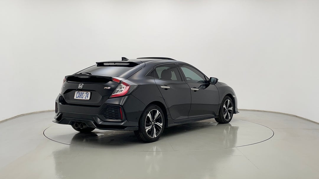 Right Back Diagonal (45- Degree) View