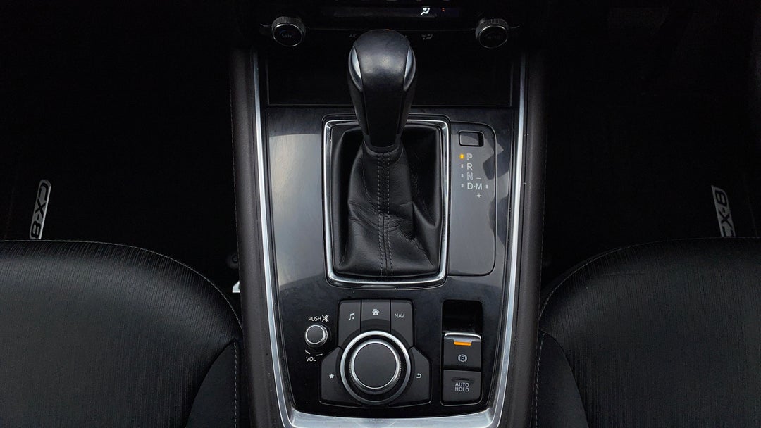 2019 Mazda CX-8 Sport (fwd), Automatic, 84261 km, Gear Lever 