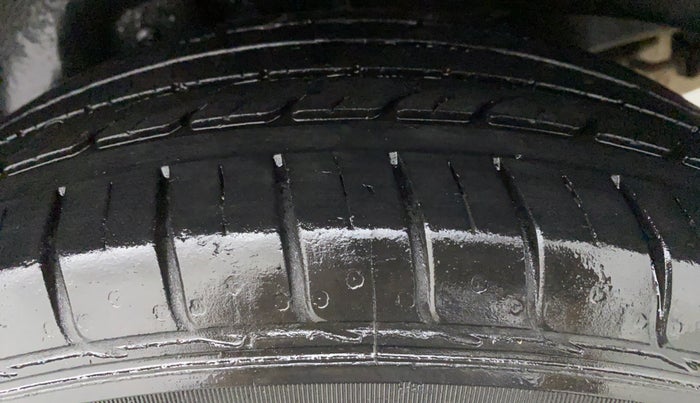 2016 Hyundai Creta 1.6 E + VTVT, Petrol, Manual, 46,717 km, Right Rear Tyre Tread