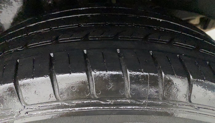 2016 Hyundai Creta 1.6 E + VTVT, Petrol, Manual, 46,717 km, Right Front Tyre Tread
