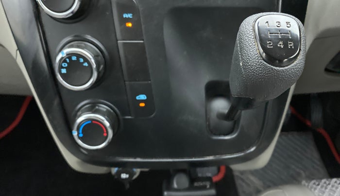 2017 Mahindra Kuv100 K4 5 STR, Petrol, Manual, 8,243 km, Gear Lever