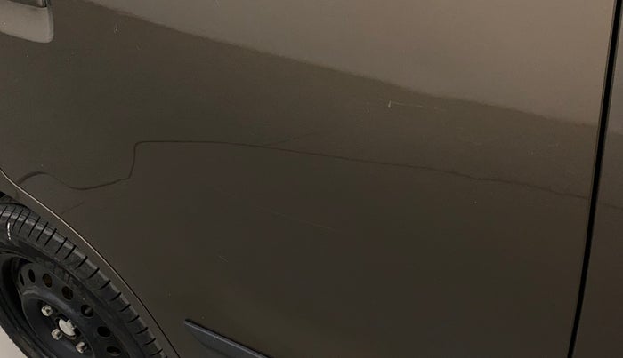 2017 Maruti Wagon R 1.0 VXI AMT, Petrol, Automatic, 34,583 km, Right rear door - Minor scratches