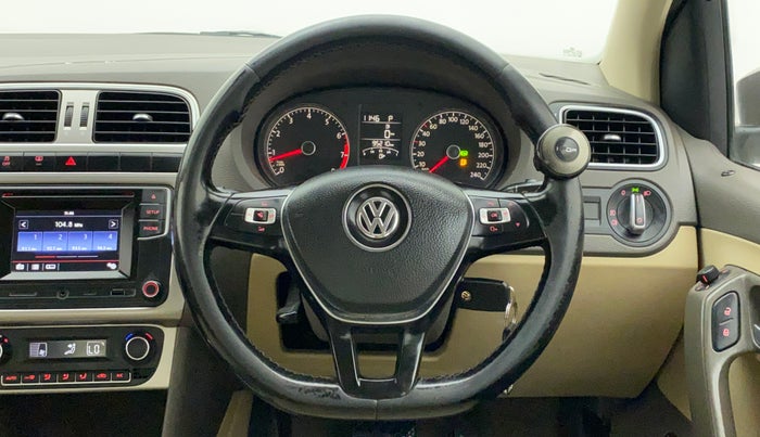 2017 Volkswagen Vento HIGHLINE PLUS 1.2 AT 16 ALLOY, Petrol, Automatic, 95,879 km, Steering Wheel Close Up