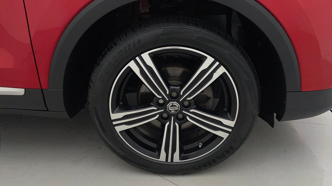 2020 MG ZS Essence, Automatic, 60327 km, Right Front Wheel