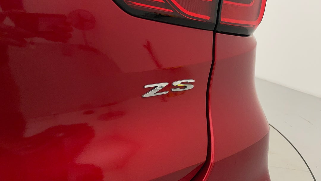2020 MG ZS Essence, Automatic, 60327 km, Badge (Boot Right Side)