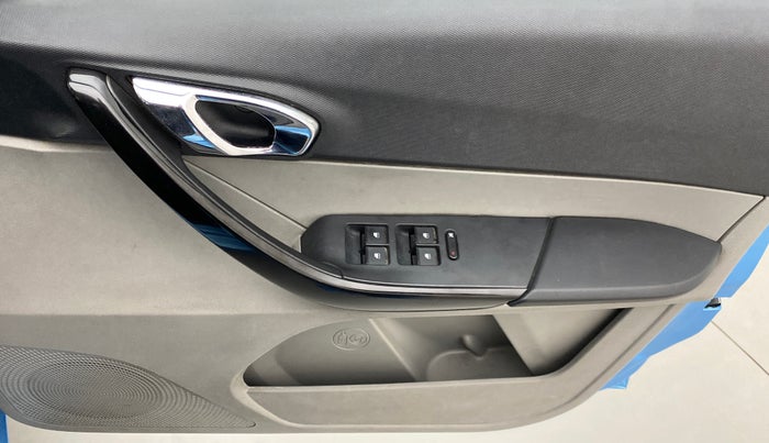 2017 Tata Tiago XZ 1.2 REVOTRON, Petrol, Manual, 50,522 km, Driver Side Door Panels Control