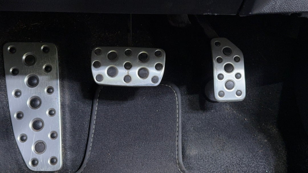 Pedals and Footmat