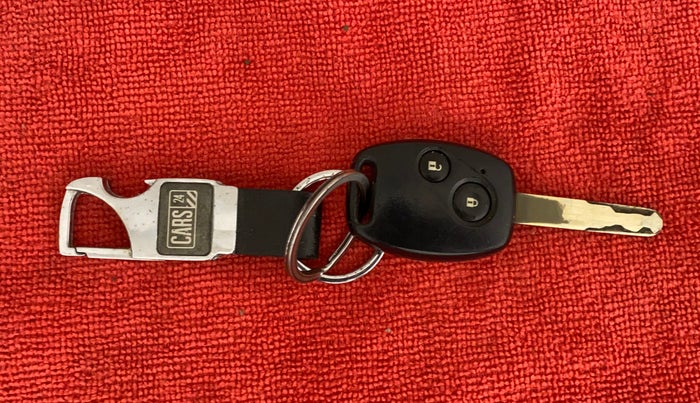 2014 Honda Amaze 1.2L I-VTEC S, Petrol, Manual, 57,490 km, Key Close Up