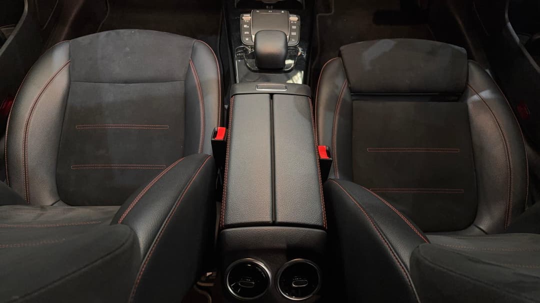 2022 Mercedes-benz CLA 250 4matic, Automatic, 64196 km, Center Console