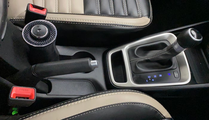 2019 Hyundai VENUE SX PLUS 1.0 TURBO DCT, Petrol, Automatic, 34,669 km, Gear Lever