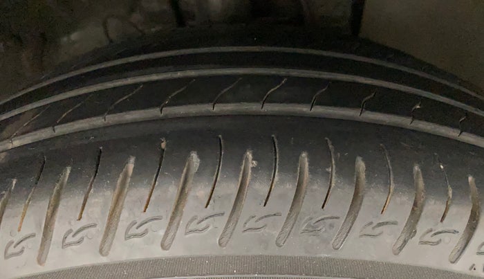 2019 Hyundai VENUE SX PLUS 1.0 TURBO DCT, Petrol, Automatic, 34,669 km, Right Front Tyre Tread
