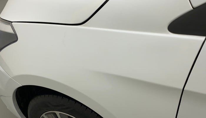 2020 Maruti Ciaz ALPHA 1.5 SHVS PETROL, Petrol, Manual, 30,707 km, Left fender - Paint has minor damage