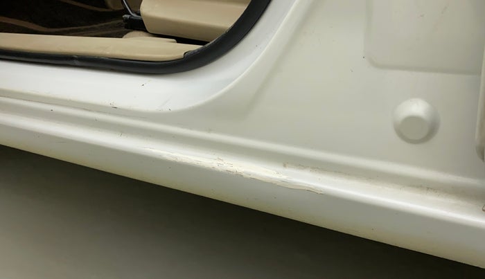 2020 Maruti Ciaz ALPHA 1.5 SHVS PETROL, Petrol, Manual, 30,707 km, Left running board - Paint has minor damage