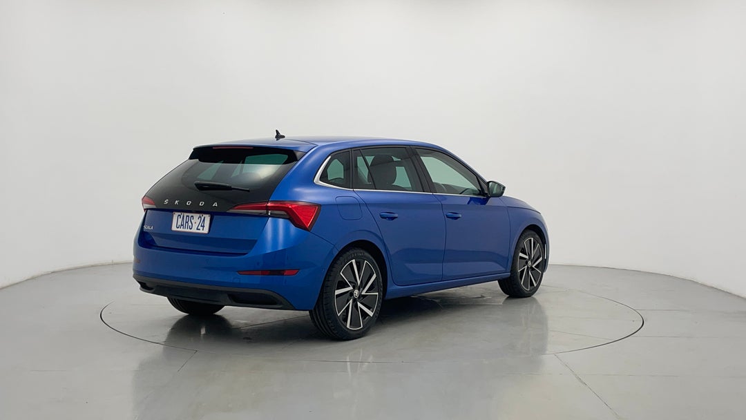 Right Back Diagonal (45- Degree) View