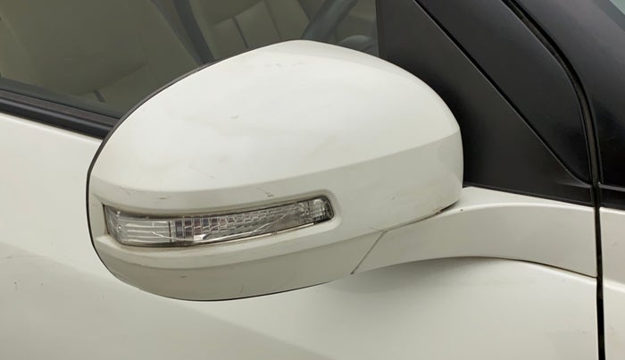 2012 Maruti Swift Dzire VXI, Petrol, Manual, 35,844 km, Right rear-view mirror - Indicator light has minor damage