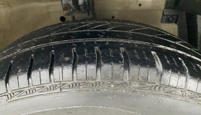2012 Maruti Swift Dzire VXI, Petrol, Manual, 35,844 km, Right Front Tyre Tread