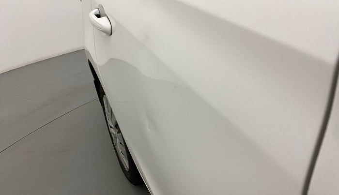 2018 Toyota YARIS J CVT, Petrol, Automatic, 92,585 km, Right rear door - Slightly dented