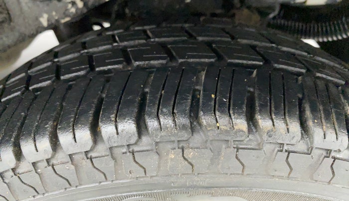 2014 Hyundai Santro Xing GL PLUS, Petrol, Manual, 35,495 km, Left Rear Tyre Tread