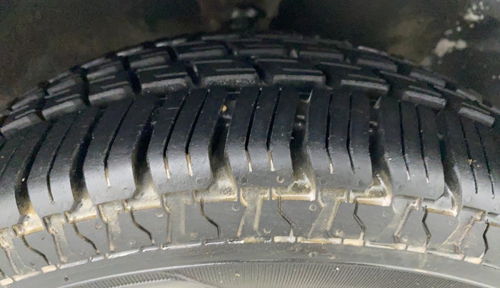 2014 Hyundai Santro Xing GL PLUS, Petrol, Manual, 35,495 km, Right Front Tyre Tread