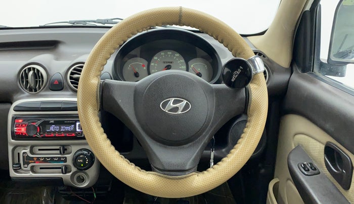2014 Hyundai Santro Xing GL PLUS, Petrol, Manual, 35,495 km, Steering Wheel Close Up