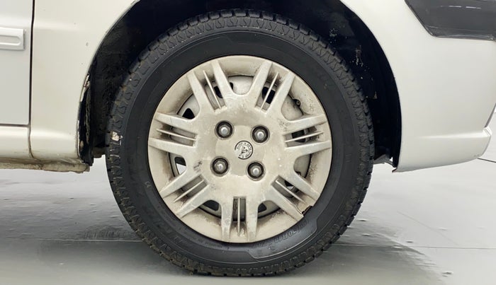 2014 Hyundai Santro Xing GL PLUS, Petrol, Manual, 35,495 km, Right Front Wheel