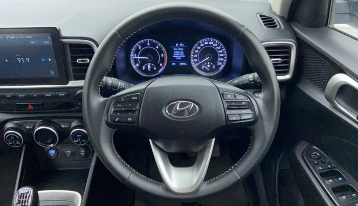 2019 Hyundai VENUE SX(O) CRDi, Diesel, Manual, 23,558 km, Steering Wheel Close-up