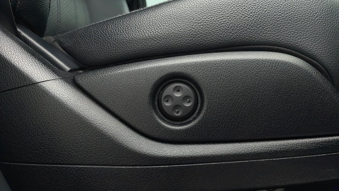 2016 Mercedes-benz GLE 250 D, Automatic, 135741 km, Drivers Side Adjustment Panel