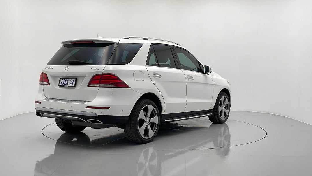 2016 Mercedes-benz GLE 250 D, Automatic, 135741 km, Right Back Diagonal (45- Degree) View