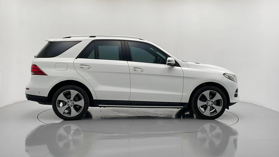 2016 Mercedes-benz GLE 250 D, Automatic, 135741 km, Right Side View