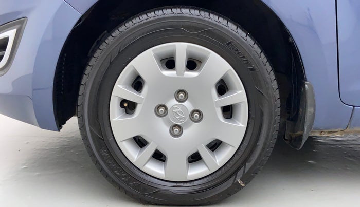 2013 Hyundai i20 MAGNA O 1.2, Petrol, Manual, 74,869 km, Left Front Wheel