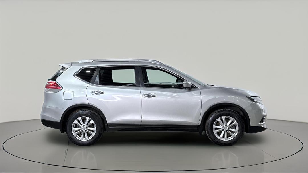 2016 Nissan X-trail St-l 7 Seat (FWD), Automatic, 111902 km, Right Side View