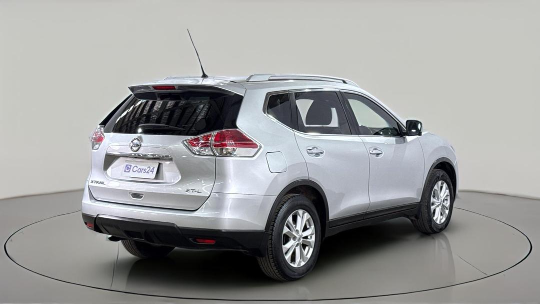 2016 Nissan X-trail St-l 7 Seat (FWD), Automatic, 111902 km, Right Back Diagonal (45- Degree) View