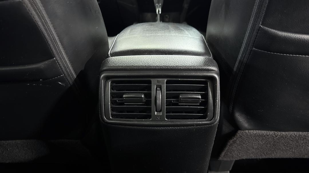 2016 Nissan X-trail St-l 7 Seat (FWD), Automatic, 111902 km, Rear A/C Vent