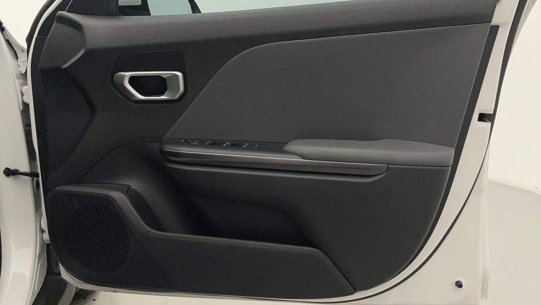 2024 Kia K4 S, Automatic, 11407 km, Speaker View