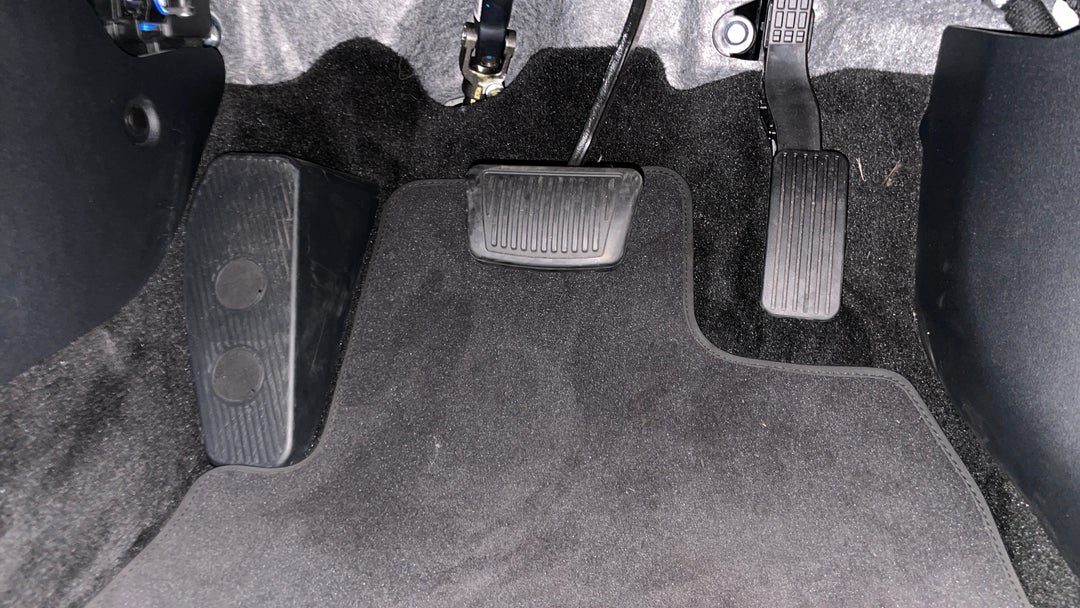 2024 Kia K4 S, Automatic, 11407 km, Pedals and Footmat