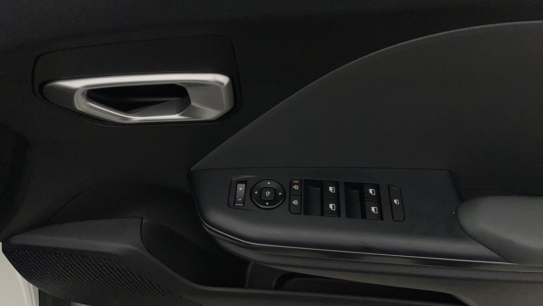 2024 Kia K4 S, Automatic, 11407 km, Drivers Side Door Panel Controls