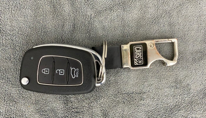 2015 Hyundai i20 Active 1.2 S, Petrol, Manual, 60,461 km, Key Close Up