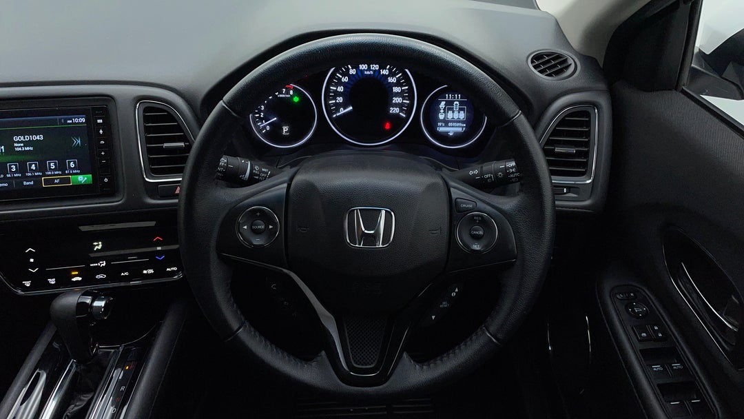 2021 Honda HR-V Vti-s, Automatic, 59589 km, Steering Wheel Close-up