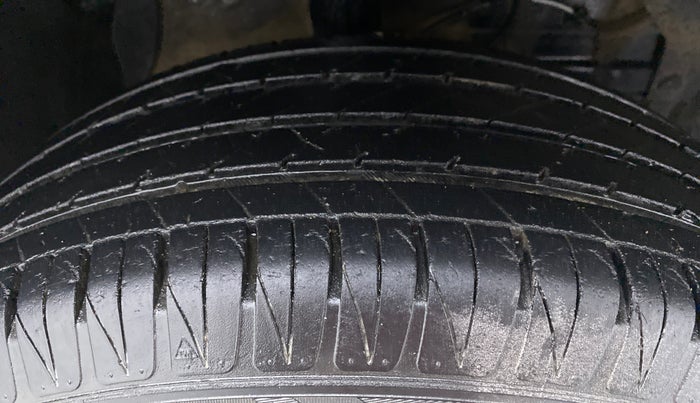 2018 Maruti Vitara Brezza ZDI, Diesel, Manual, 55,534 km, Right Front Tyre Tread