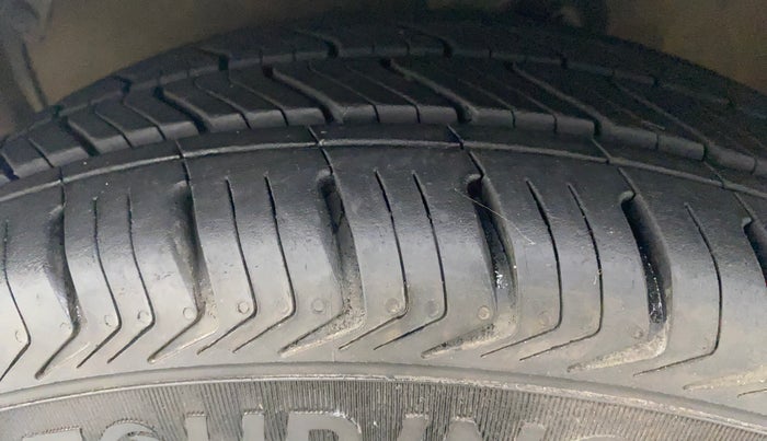 2018 Maruti Celerio VXI, Petrol, Manual, 89,191 km, Left Front Tyre Tread